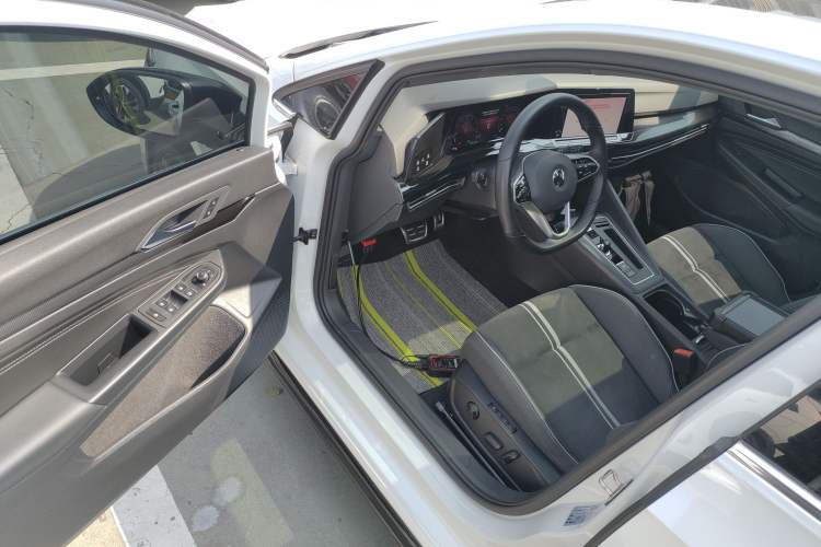 Used Volkswagen Golf 2021 280TSI DSG R-Line
