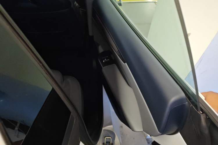 Used Lynk & Co 07 2024 EM-P 126 Long-Range Halo