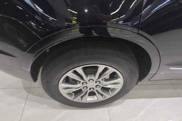 Used Cadillac XT5 2021 28T Luxury Model