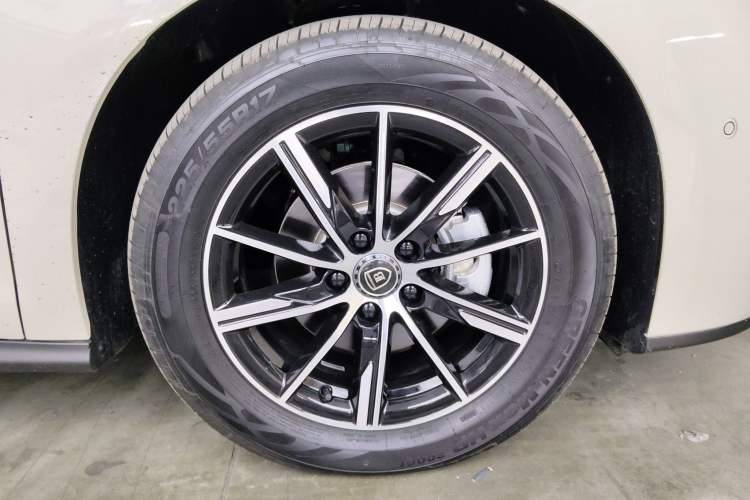 Used BYD Seal 06 New Energy 2025 DM-i Smart Drive 80KM Prestige Model
