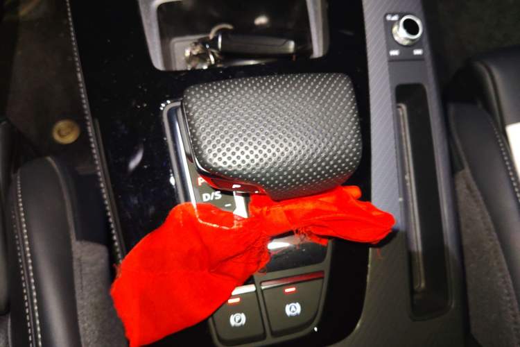 Used Audi Q5L 2025 45 TFSI Luxury Dynamic Edition Gear Lever