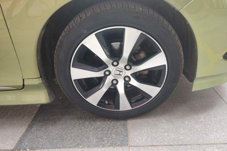 Used Honda Jade 2013 1.8L CVT Luxury Edition 5 seats