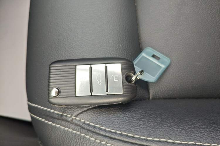 Used Roewe i6 New Energy 2017 45T Hybrid Connect & Smart Enjoyment Edition