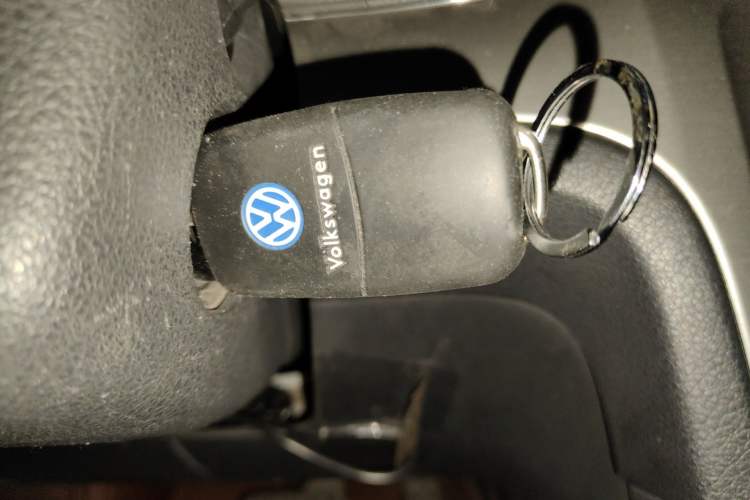 Used Volkswagen Lavida 2013 1.6L Automatic Comfort Edition Vehicle Key