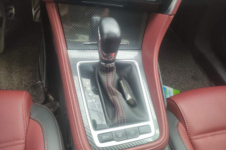 Used MG 6 2019 20T Automatic Trophy Competition Edition + BOSE Luxury Sound System Package Gear Lever