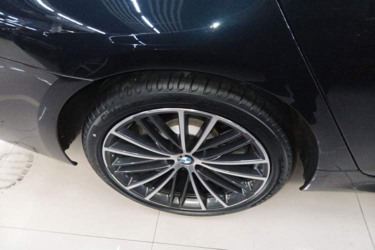 Used BMW 5 Series 2022 Second Facelift 530Li Leading Edition M Sport Package
