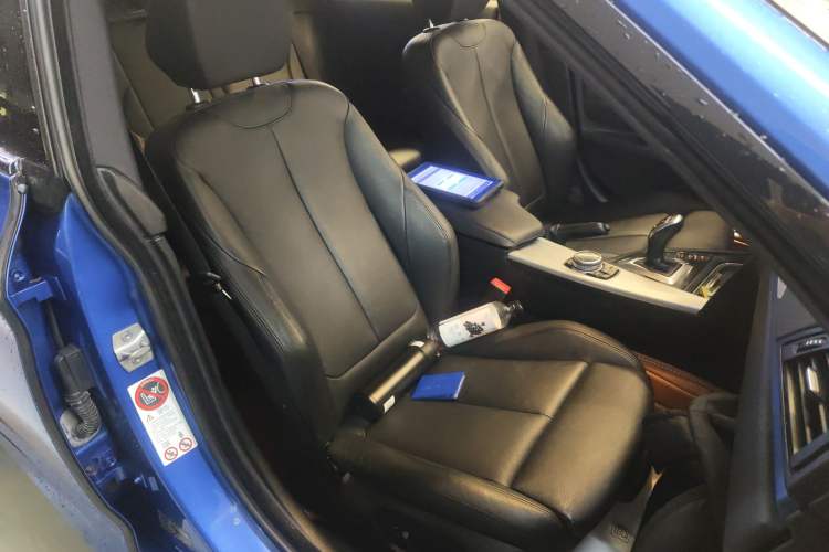 Used BMW 3 Series GT 2013 328i Sport Design Package Right Front Seat