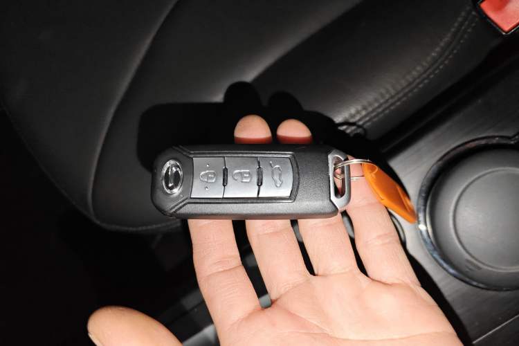 Used GAC Trumpchi GS5 2012 2.0L Automatic Two-Wheel Drive Anniversary Edition