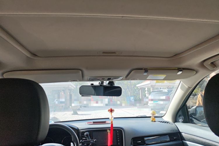 Used Mitsubishi Outlander 2018 2.4L 4x4 Elite Edition 5 Seats Headliner