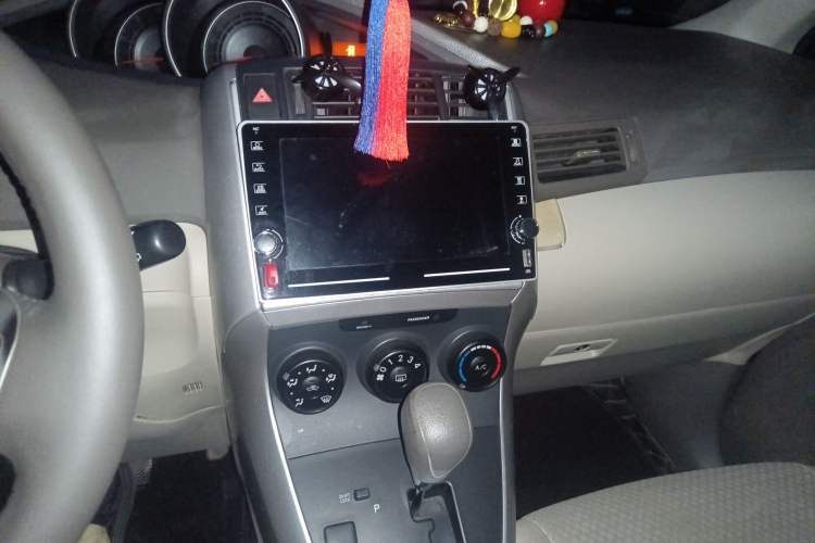 Used Toyota Verso 2014 Starlight 180E CVT Elite Multi-Function Edition