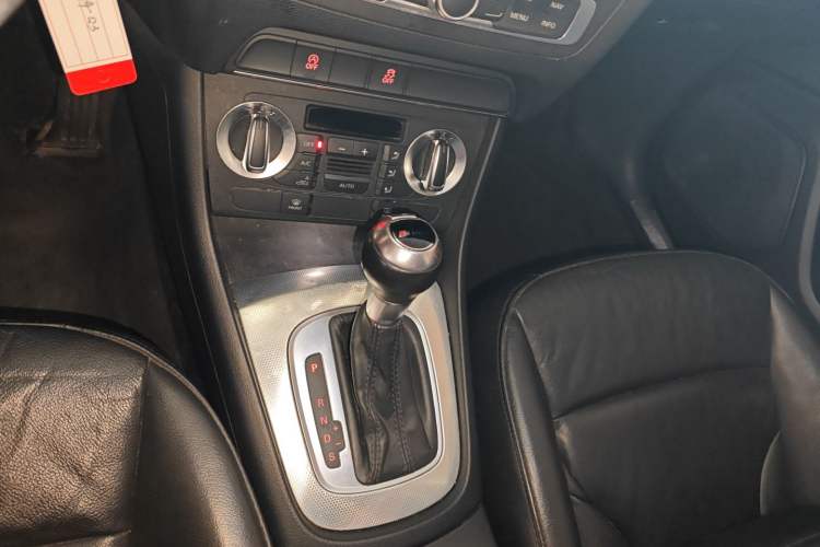 Used Audi Q3 2015 30 TFSI Comfort Model