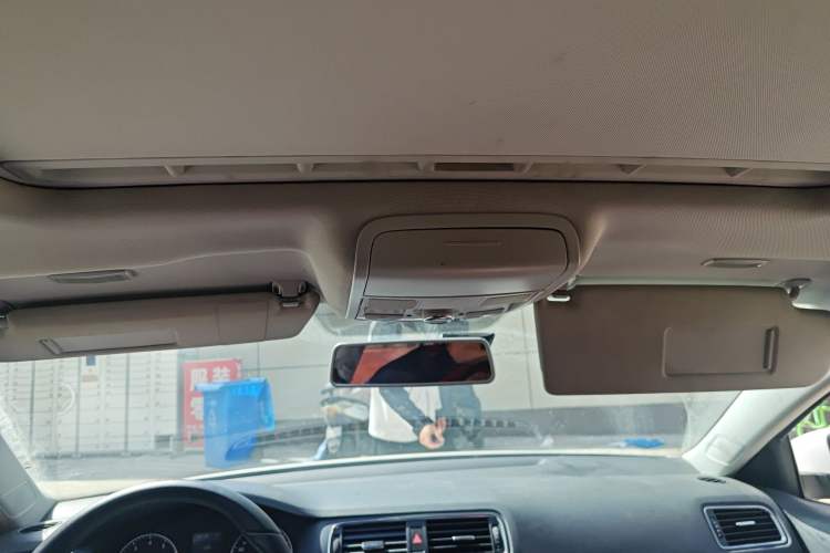 Used Volkswagen Sagitar 2013 1.4 TSI BlueMotion Edition Headliner