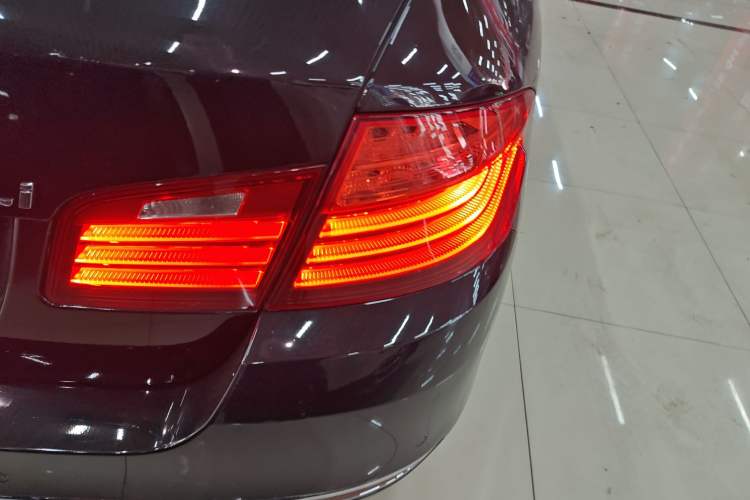 Used BMW 5 Series 2017 525Li Luxury Design Package Exterior 3