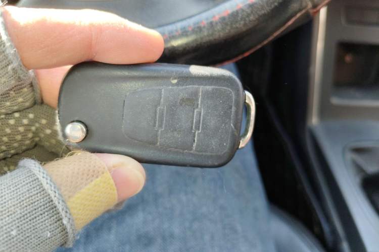 Used Roewe 350 2015 1.5L Manual Luxury Sunroof Edition Vehicle Key