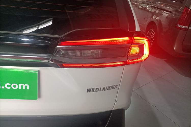 Used Toyota Wildlander 2024 2.0L CVT Two-Wheel Drive Leading Edition Exterior 3