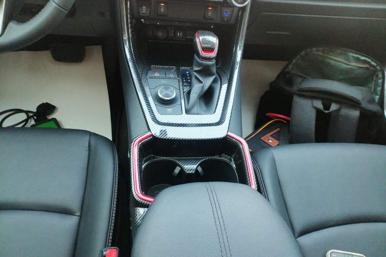 Used Toyota RAV4 2021 Revised Version Dual-Motor Hybrid 2.5L E-CVT 4x4 Elite PLUS Edition Gear Lever