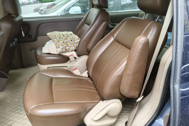 Used Buick GL8 2011 2.4L CT Comfort Edition