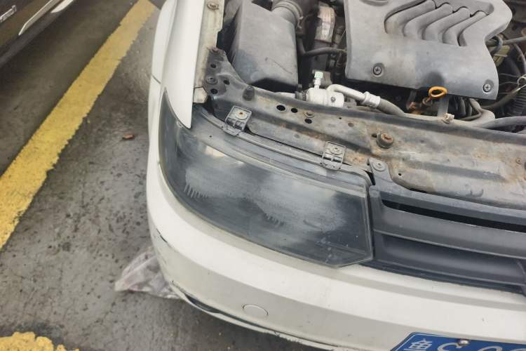 Used Volkswagen Jetta 2012 1.6L Collector's Edition Right Front Headlight