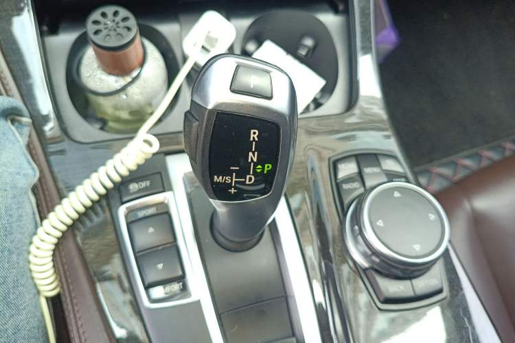 Used BMW 5 Series 2014 525Li Luxury Design Package
