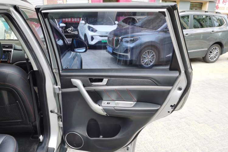 Used Haval H6 2015 Sport Edition 1.5T Automatic Two-Wheel Drive Luxury Model