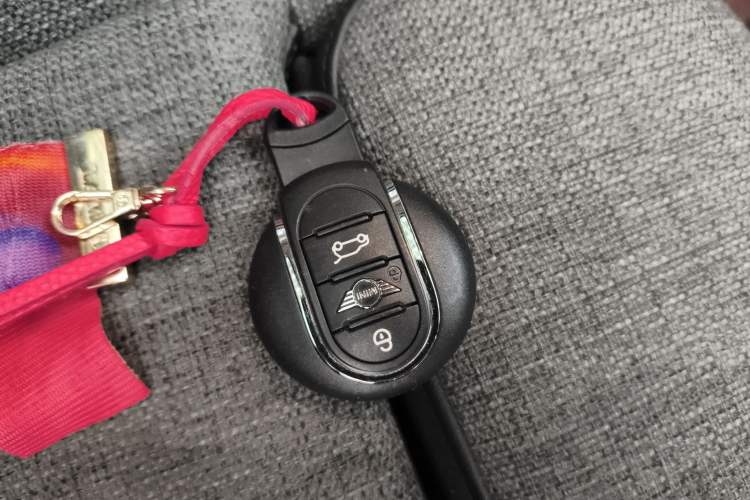 Used MINI Countryman 2019 1.5T COOPER Artist Weekend Travel Edition