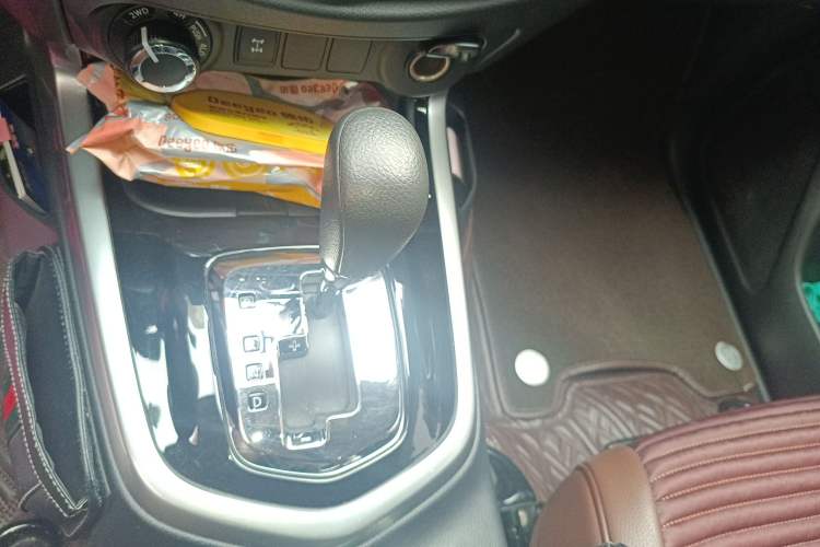 Used Nissan Terra 2018 2.5L Automatic 4x4 Luxury Edition