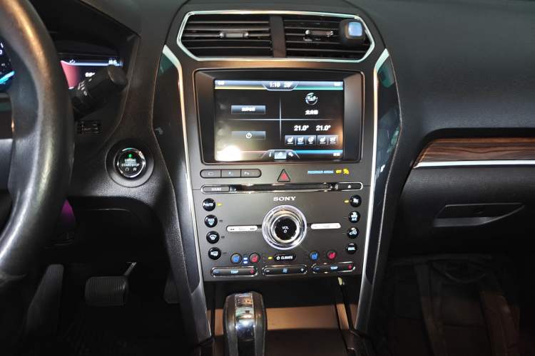 Used Ford Explorer 2016 2.3T Elite Edition Audio And AC Panel