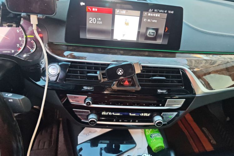 Used BMW 5 Series 2018 525Li Luxury Package Audio And AC Panel