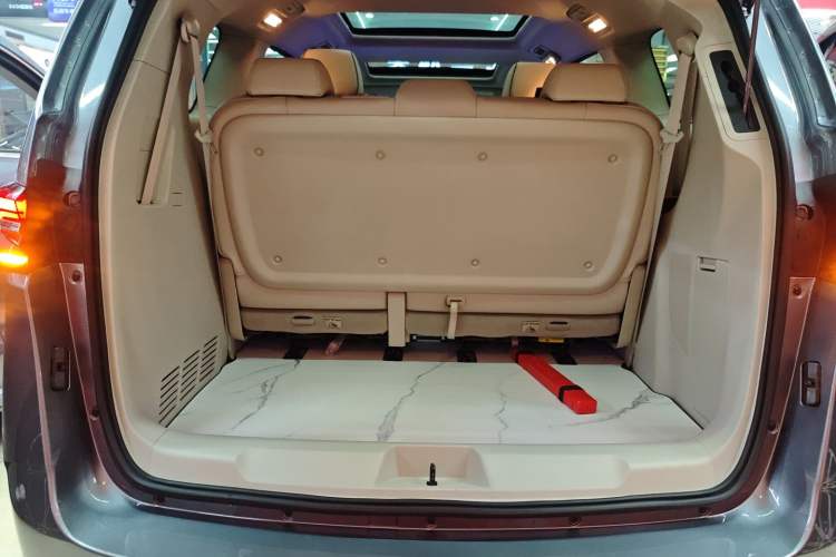 Used Buick GL8 2022 Land Executive Class 652T Prestige Model
