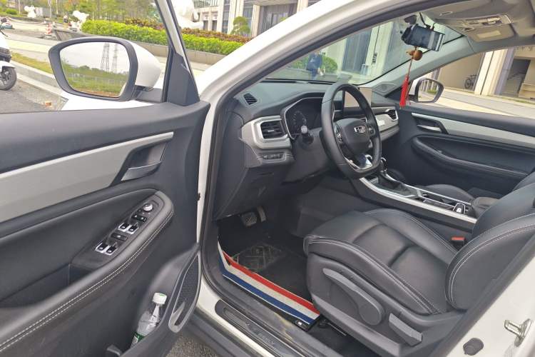 Used Geely Auto Vision X6 2020 1.4T CVT Luxury Edition
