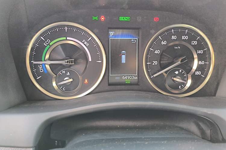 Used Toyota Vellfire 2021 Crown Dual-Engine 2.5L HV Luxury Edition
