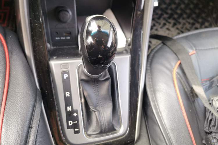 Used Hyundai Elantra (5th Generation / Langdong) 2015 1.6L Automatic Luxury Model Gear Lever