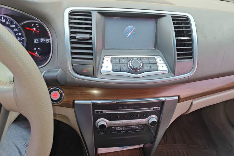 Used Nissan Teana 2011 2.5L XL Advanced Edition
