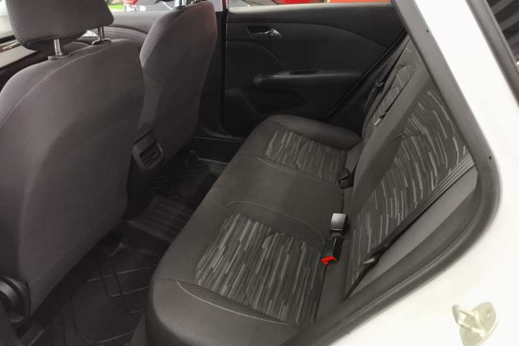 Used Chevrolet Monza 2023 1.5L Dual-Clutch Enjoyment Edition Left Rear Seat