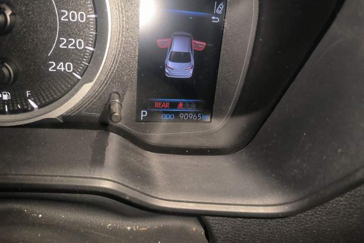 Used Toyota Corolla 2021 TNGA 1.5L CVT Pioneer Edition Odometer Close Up