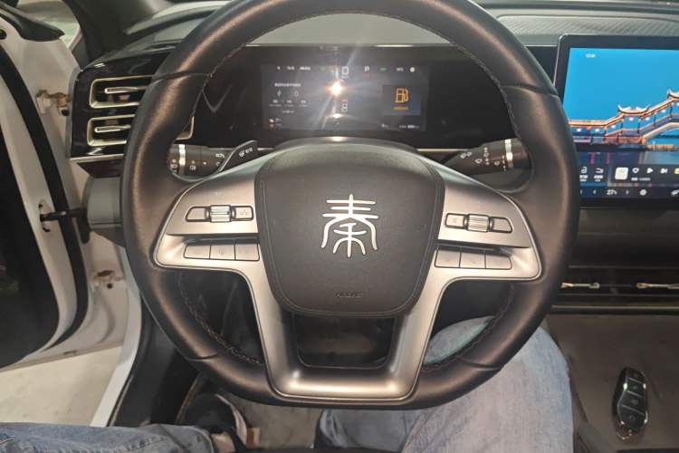 Used BYD Qin L 2025 DM-i Smart Drive 120KM Superior Model
