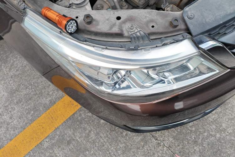 Used Baojun 730 2016 1.5L Manual Comfort Version 7 Seats China V Emission Standard Exterior 6