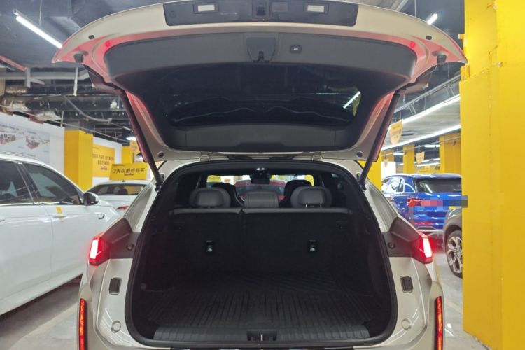 Used Lynk & Co 08 EM-P 2023 120km Long-Range Halo
