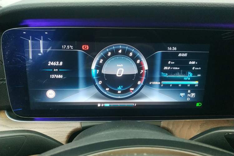 Used Mercedes-Benz E-Class 2016 E 300 L Stylish Model Instrument Cluster