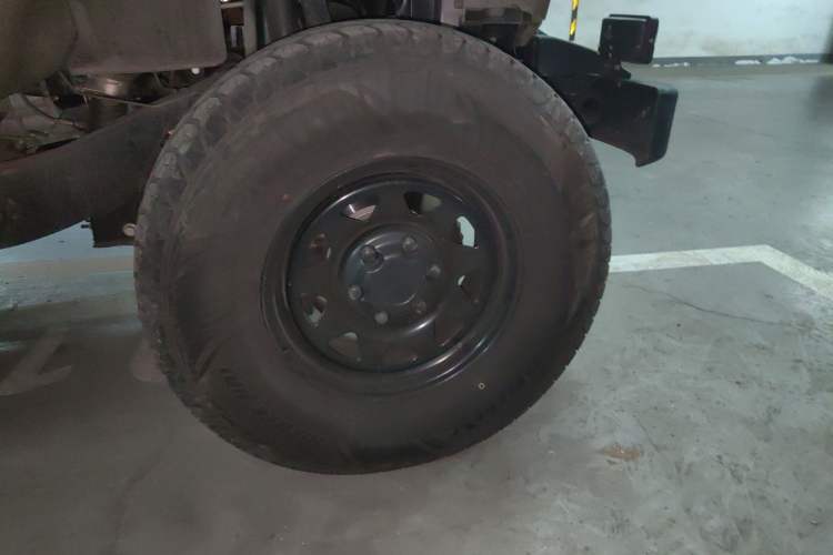 Used BAW 212 Classic 2023 Sniper 2.4T Manual Light-duty Model Right Front Wheel Hub