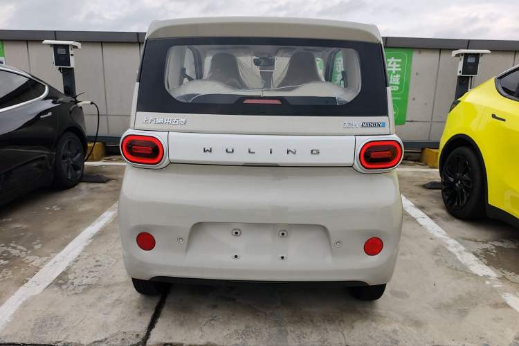 Used Wuling Hongguang MINIEV 2024 3rd Generation 215km Youth Edition