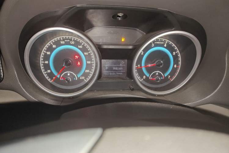 Used Land X5 2013 2.0T Manual Chuanling Edition
