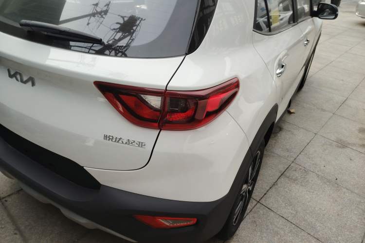 Used Kia kx1 Stonic 2021 1.4L CVT Sunroof Model