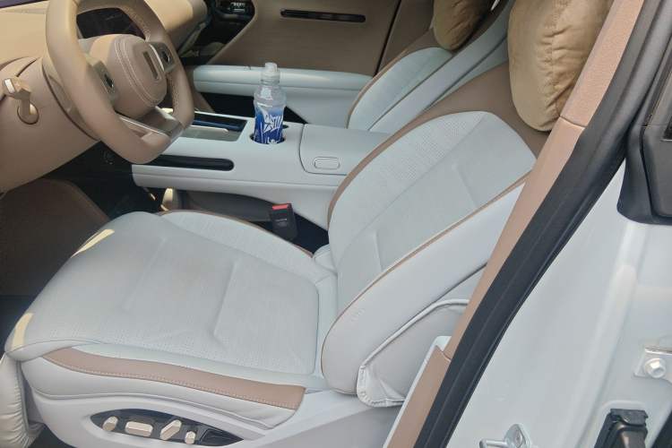 Used Avatr 07 2024 Max Extended-Range Edition Left Front Seat