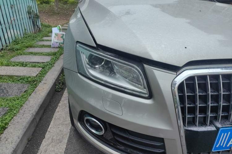 Used Audi Q5 2013 40 TFSI Ambition Right Front Headlight