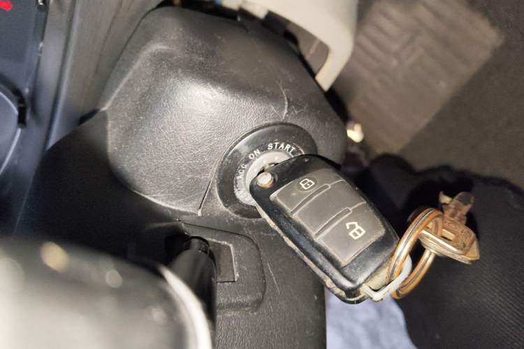 Used JAC Refine 2011 2.4L Government Procurement Version Manual Luxury Trim