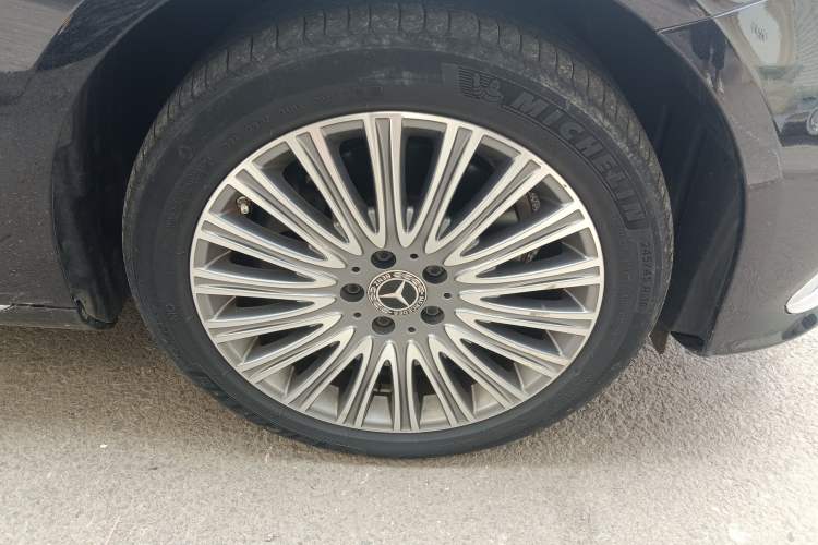 Used Mercedes-Benz E-Class 2021 Facelift E 300 L Stylish Edition
