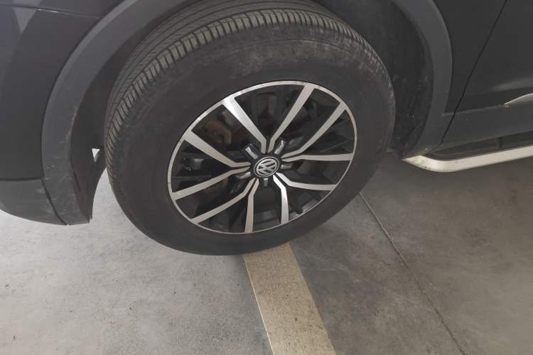 Used Volkswagen Tiguan L 2018 330TSI Automatic Two-Wheel Drive Luxury Edition
