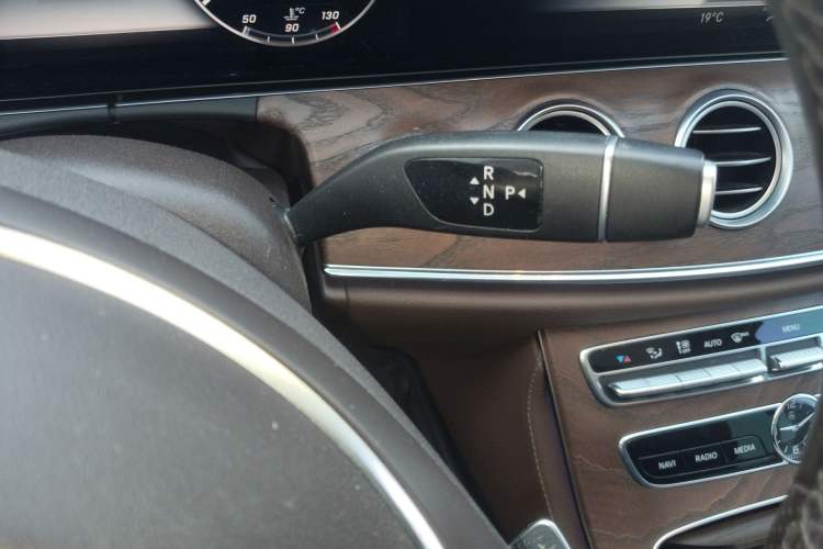 Used Mercedes-Benz E-Class 2018 Facelift E 200 L
