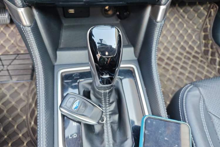 Used Subaru Forester 2019 2.0i Luxury Edition EyeSight Gear Lever